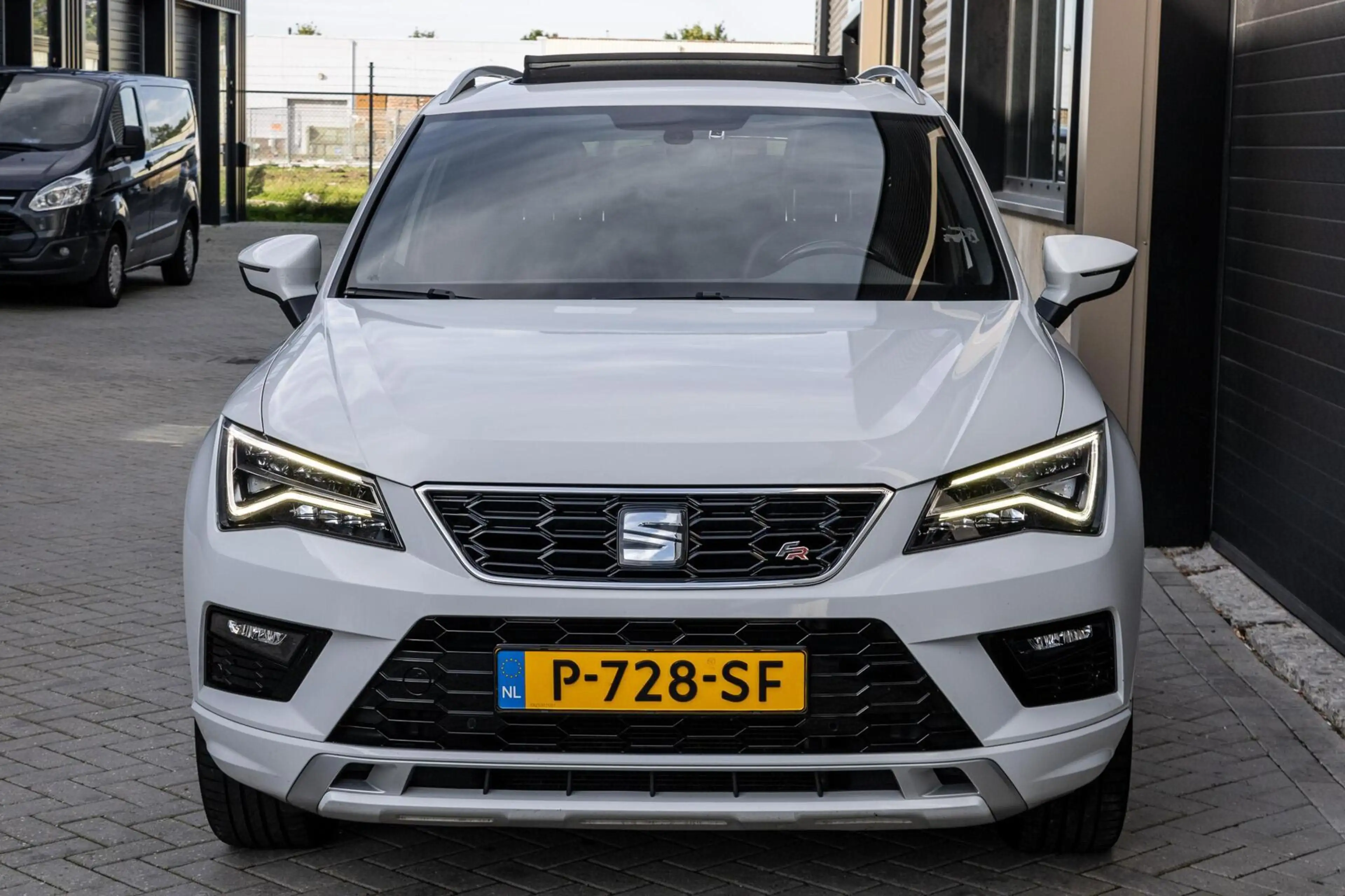 SEAT Ateca 1.4 EcoTSI FR | PANO | TREKHAAK | CARPLAY | LED | — photo 13