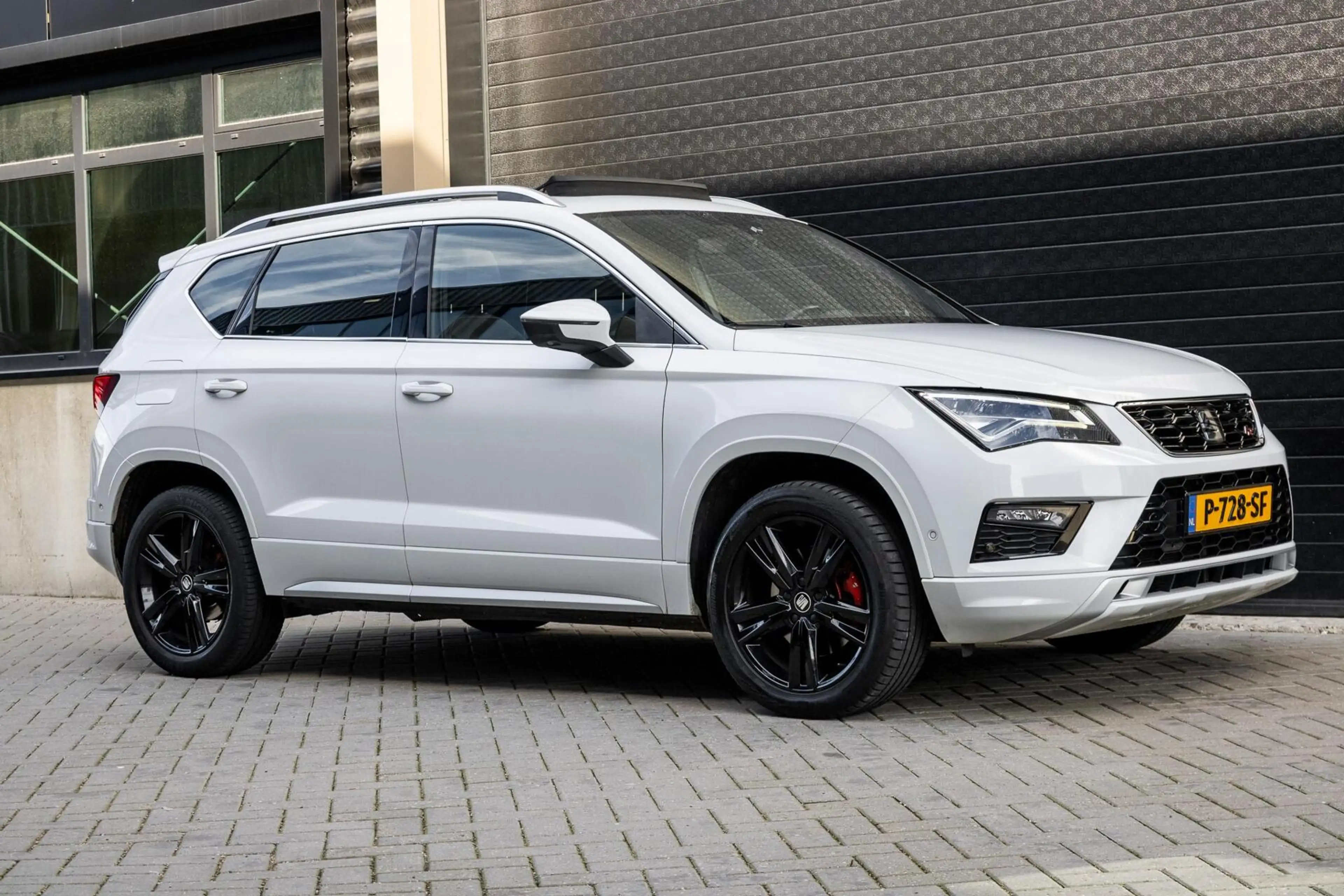 SEAT Ateca 1.4 EcoTSI FR | PANO | TREKHAAK | CARPLAY | LED | — photo 6