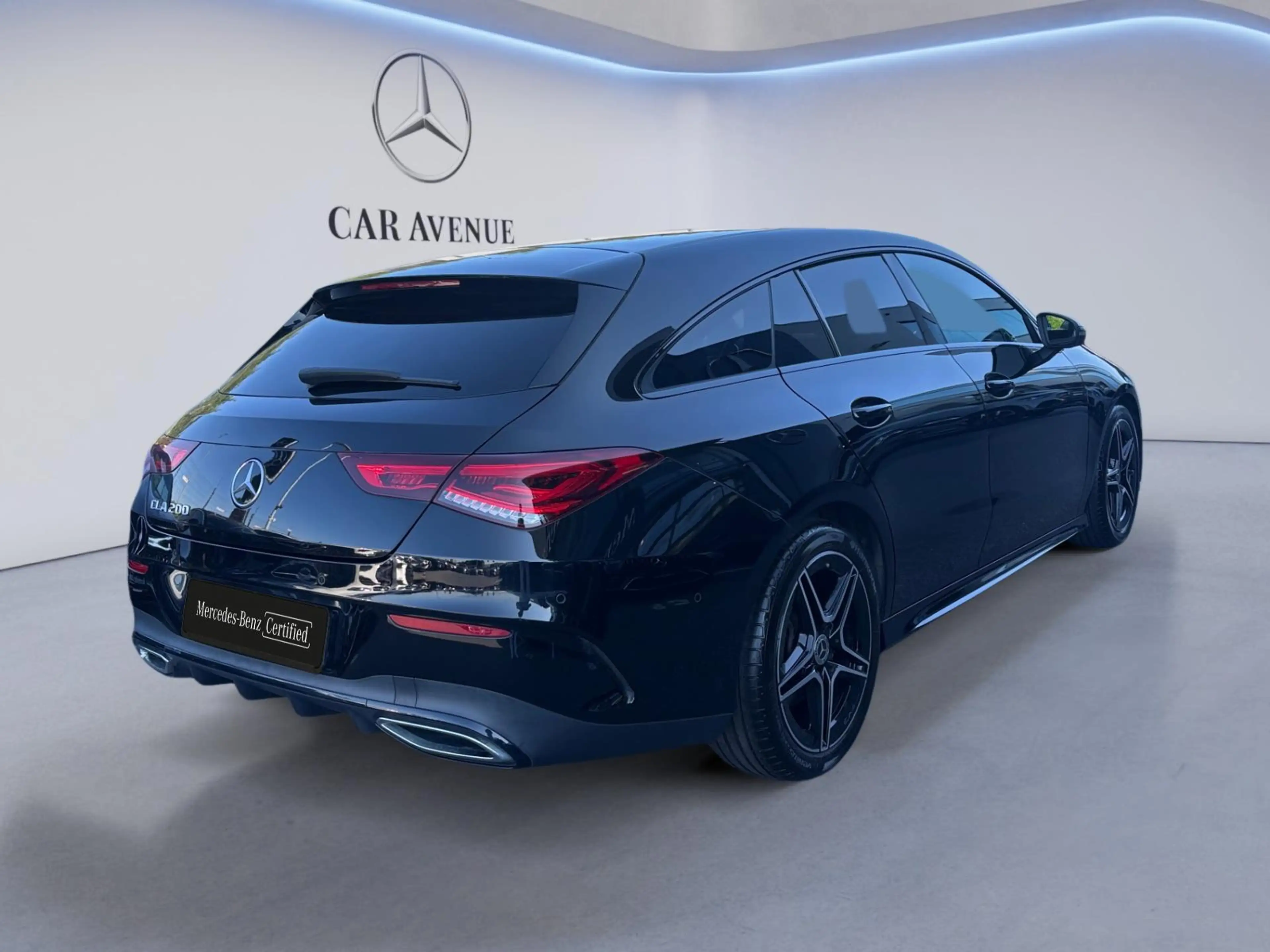 Mercedes-Benz CLA 200 Shooting Brake AMG Line — photo 6