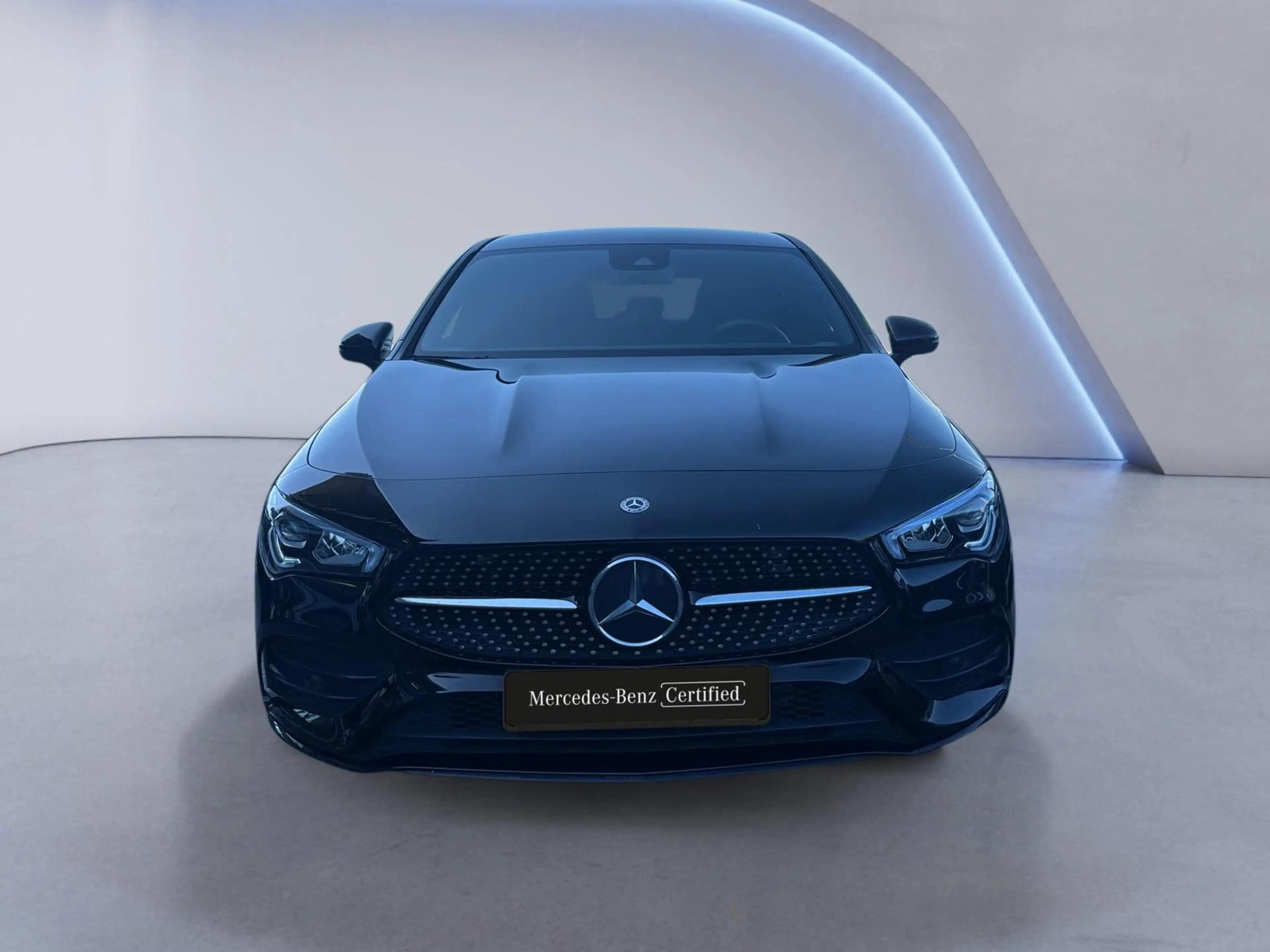 Mercedes-Benz CLA 200 Shooting Brake AMG Line — photo 9