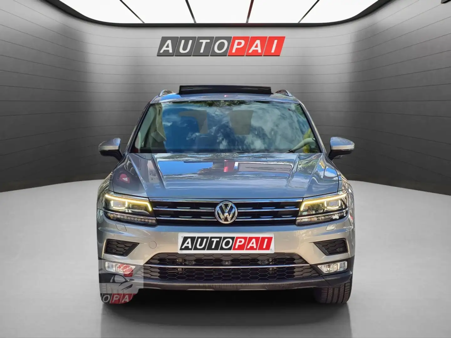 Volkswagen Tiguan 2.0TDI Sport 4Motion DSG 140kW Plateado - 2
