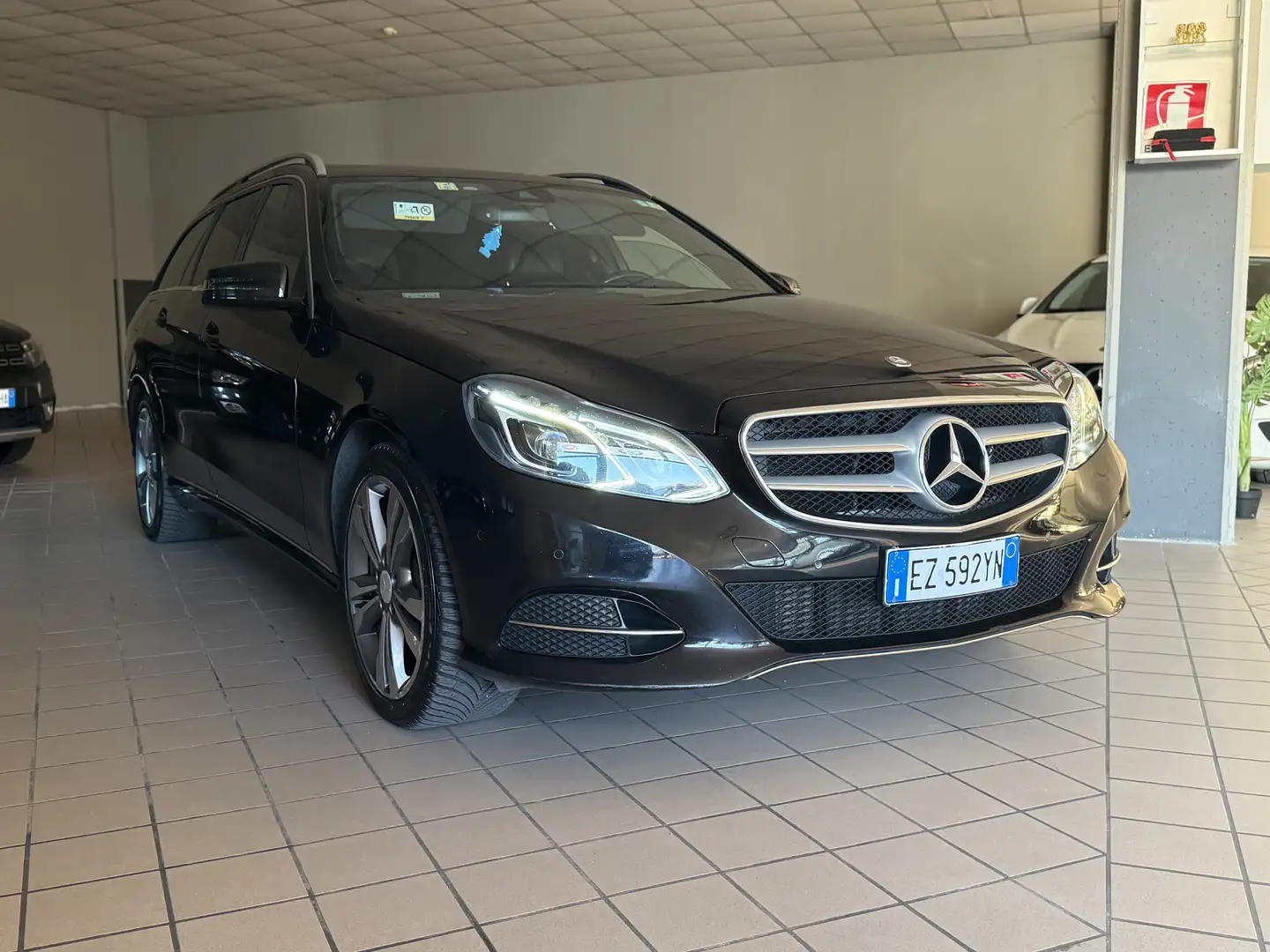 Mercedes-Benz E 220 SW bt Premium 4matic auto - 2