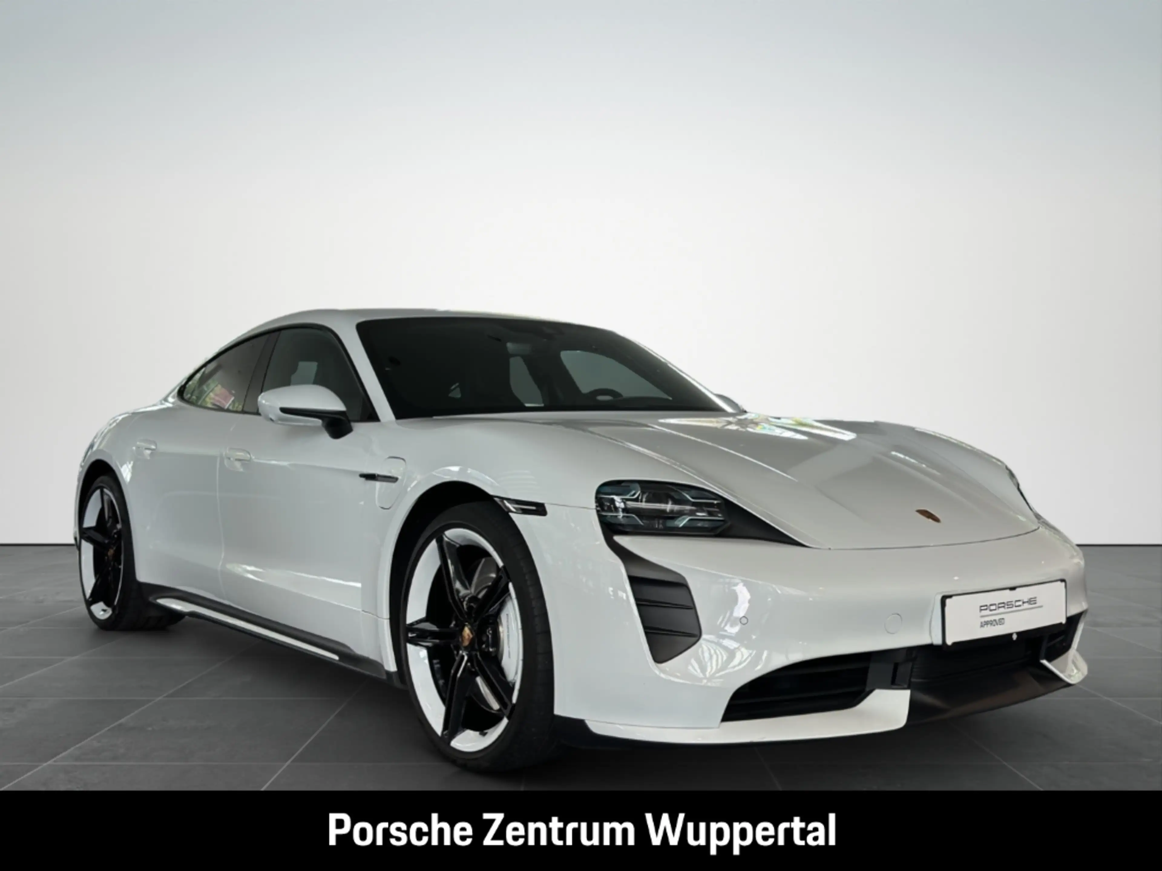 Porsche Taycan Turbo*SurroundView*HUD*PIRM*Massage*SportDesign*Be — photo 7