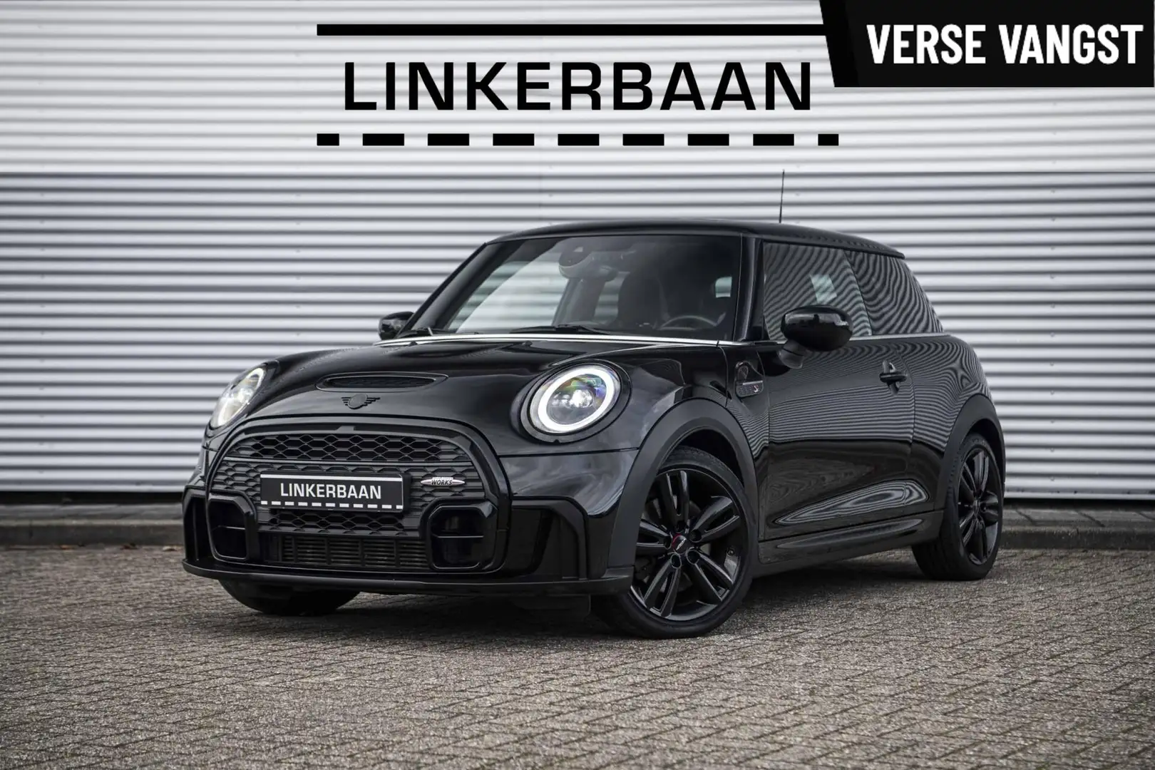 MINI John Cooper Works S 2.0 | JCW | Panodak | H&K | LED | Apple Carplay Zwart - 1