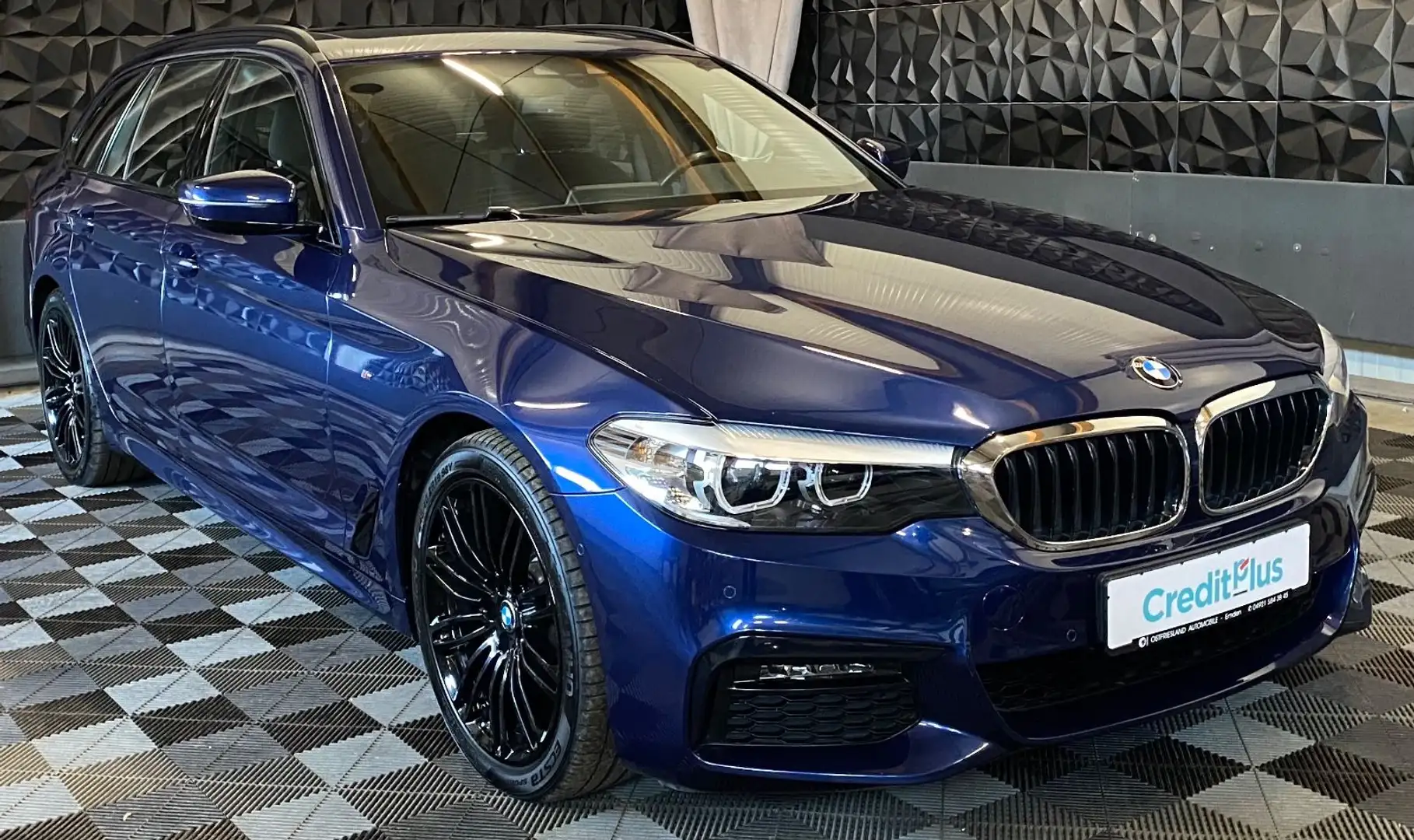 BMW 520 i M Sport Touring, Kamera, Panorama, LED Blau - 1