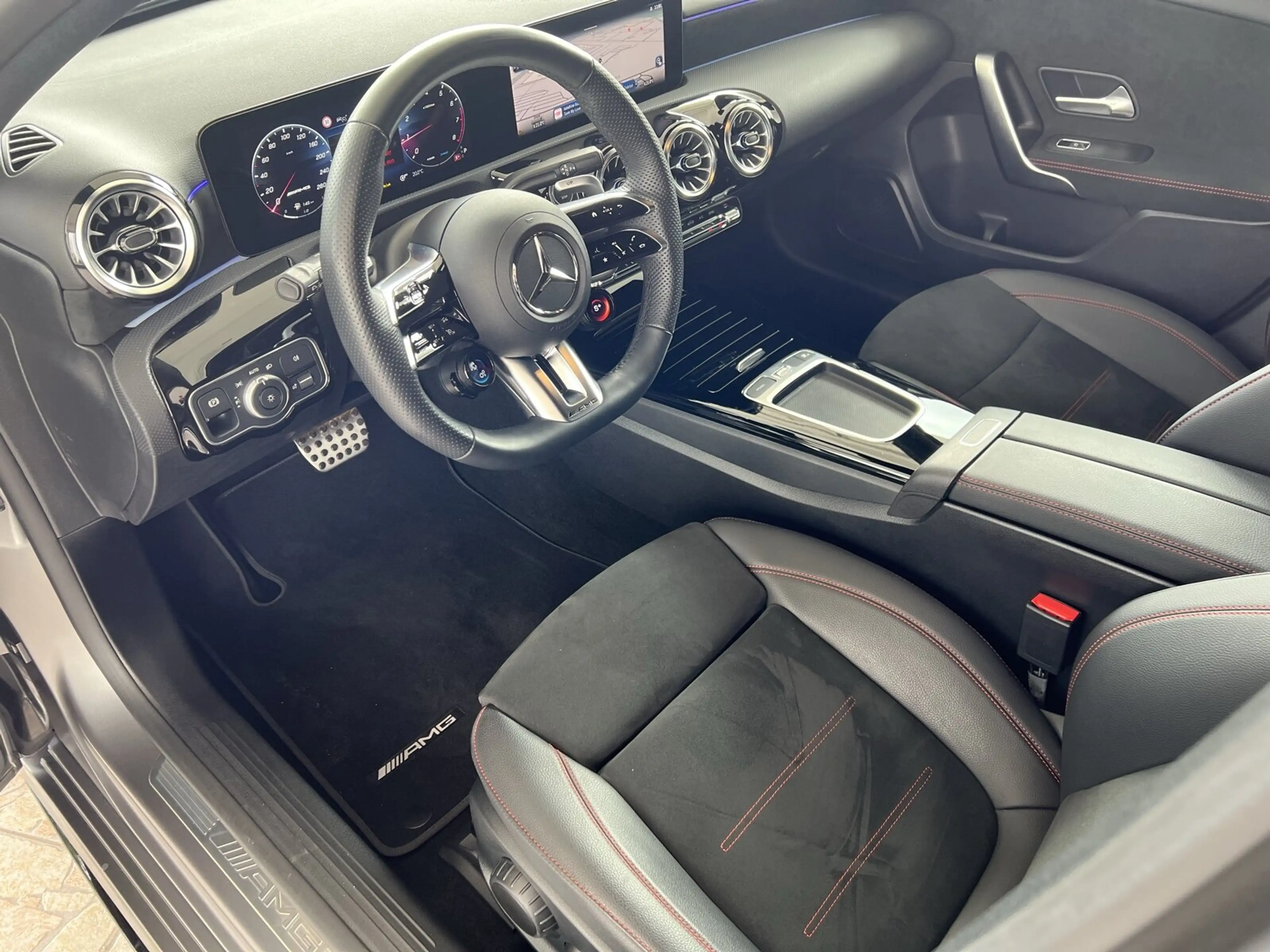 Mercedes-Benz A 35 AMG A 35 AMG 4M Distronic/Kamera/Multibeam/Sitzhzg. — photo 10