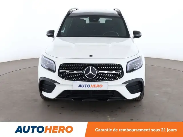Mercedes-Benz GLB view 9