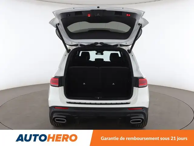 Mercedes-Benz GLB view 16