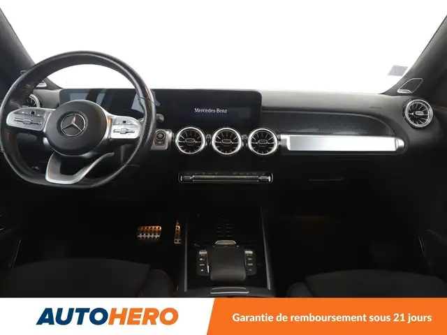 Mercedes-Benz GLB view 12