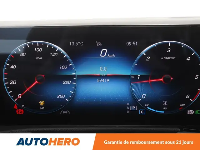 Mercedes-Benz GLB view 21