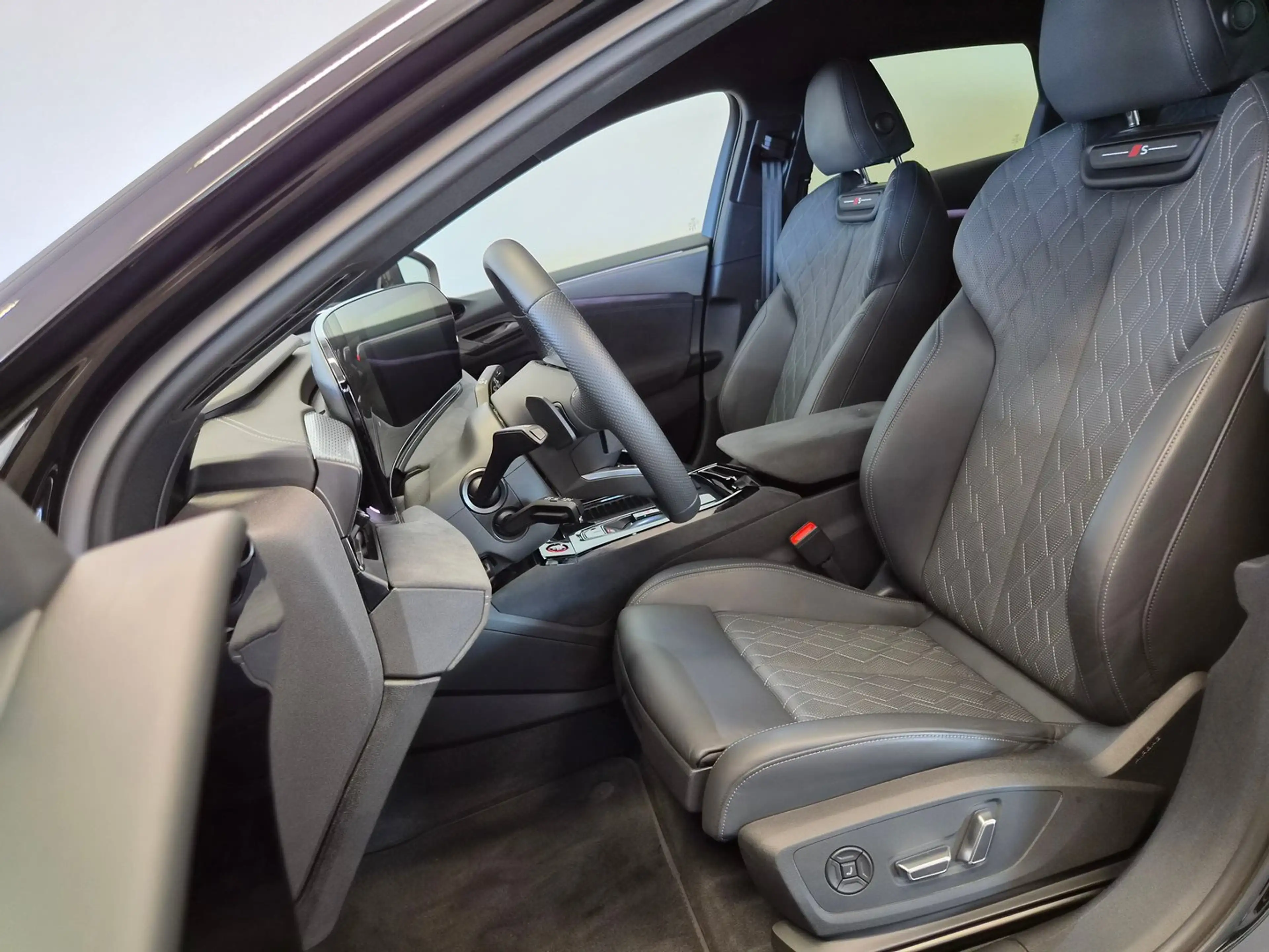 Audi S6 e-tron — photo 4