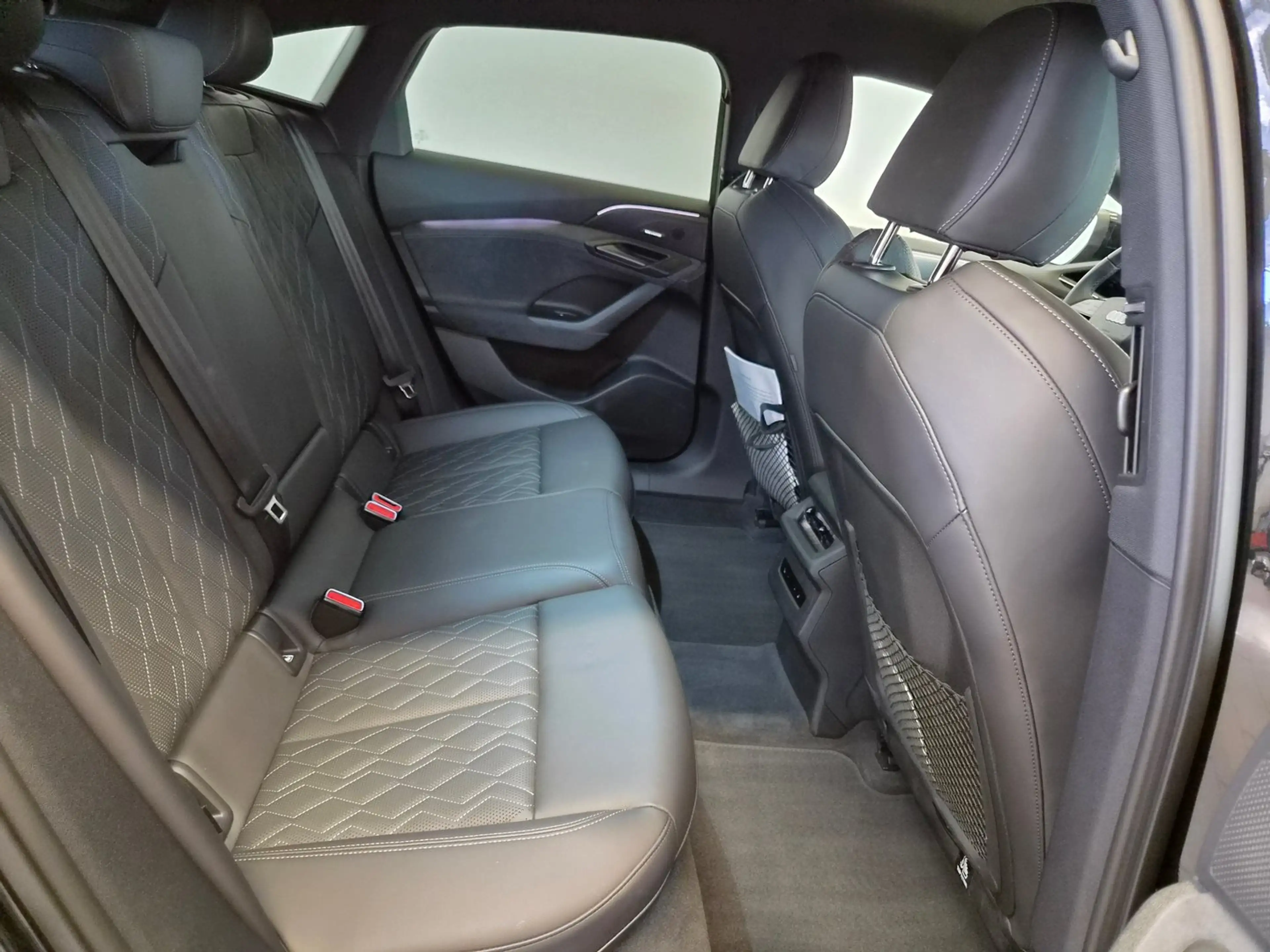 Audi S6 e-tron — photo 15