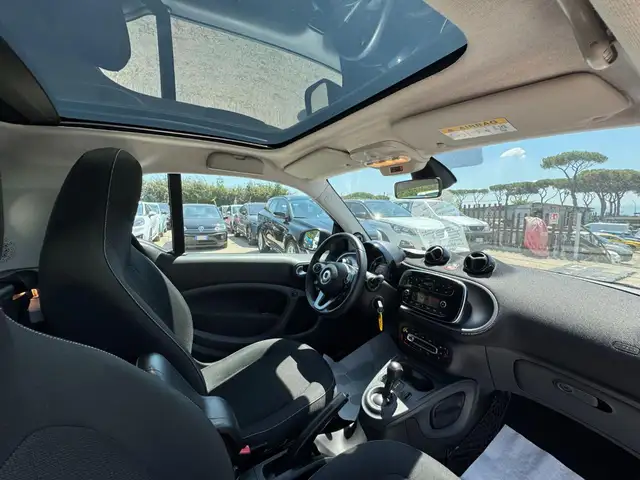 Smart Fortwo view 14