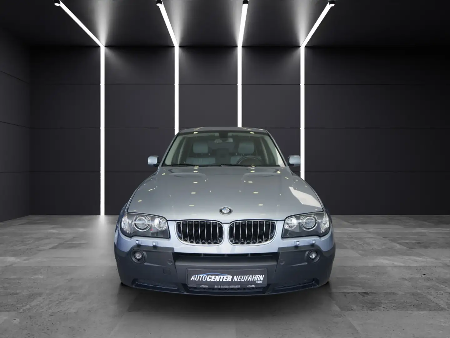BMW X3 3.0i+KLIMA+SITZHEIZUNG+AHK+PDC+LEDER+TEMPOMAT Blau - 2