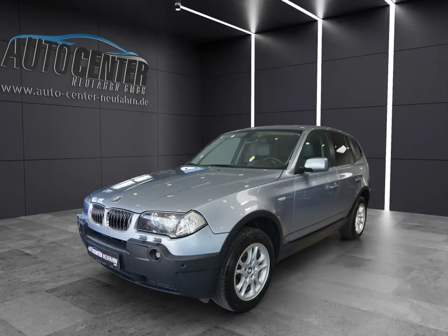 BMW X3 3.0i+KLIMA+SITZHEIZUNG+AHK+PDC+LEDER+TEMPOMAT Blau - 1