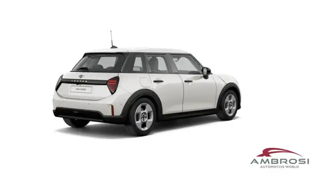 Mini Hatch view 5