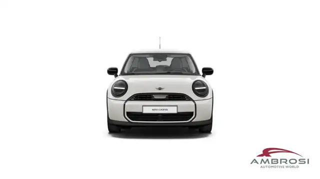Mini Hatch view 8