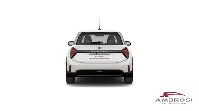 Mini Hatch view 4