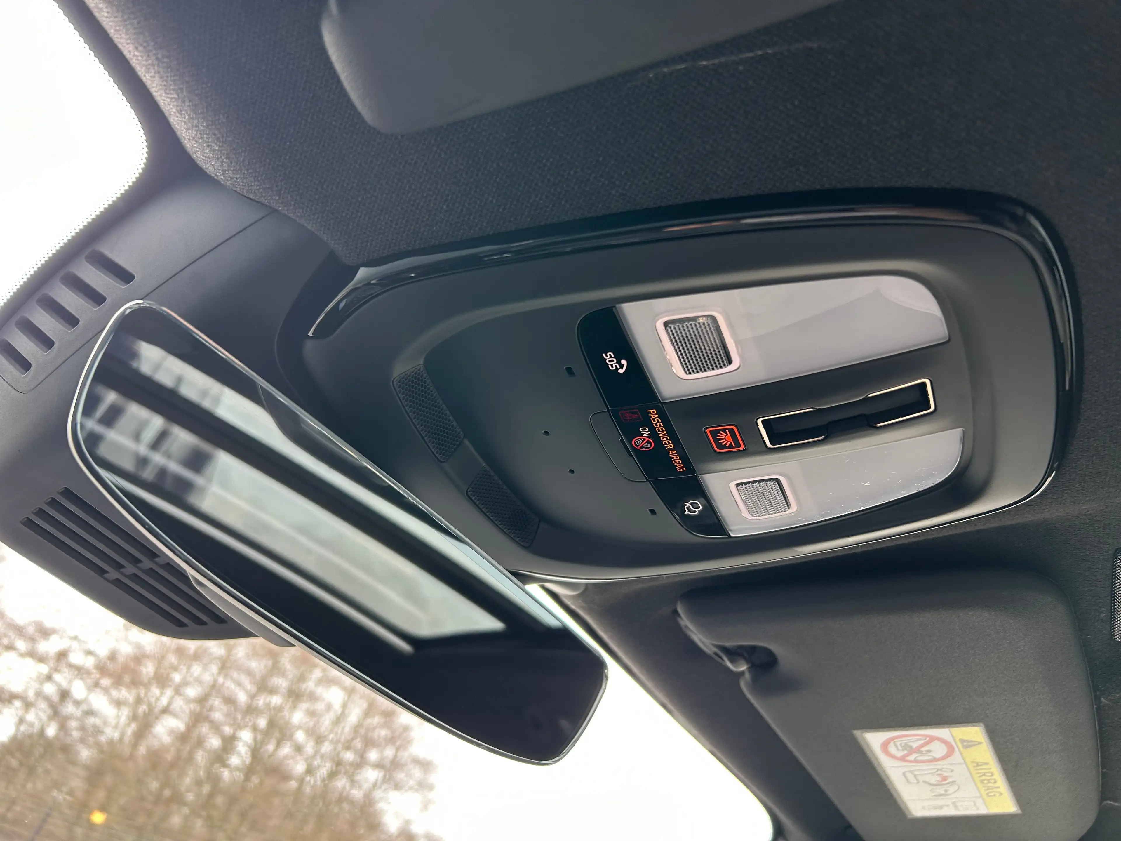 Volvo EX40 Single Motor Extended Range Ultra 82 kWh | Trekhaa — photo 12
