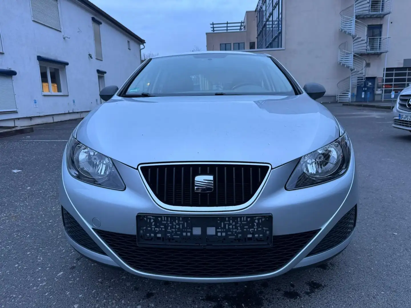 SEAT Ibiza Lim. Reference Silber - 2