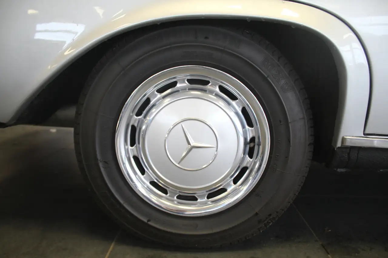 Mercedes-Benz 280 SE W108 - OLDTIMER, foto 12