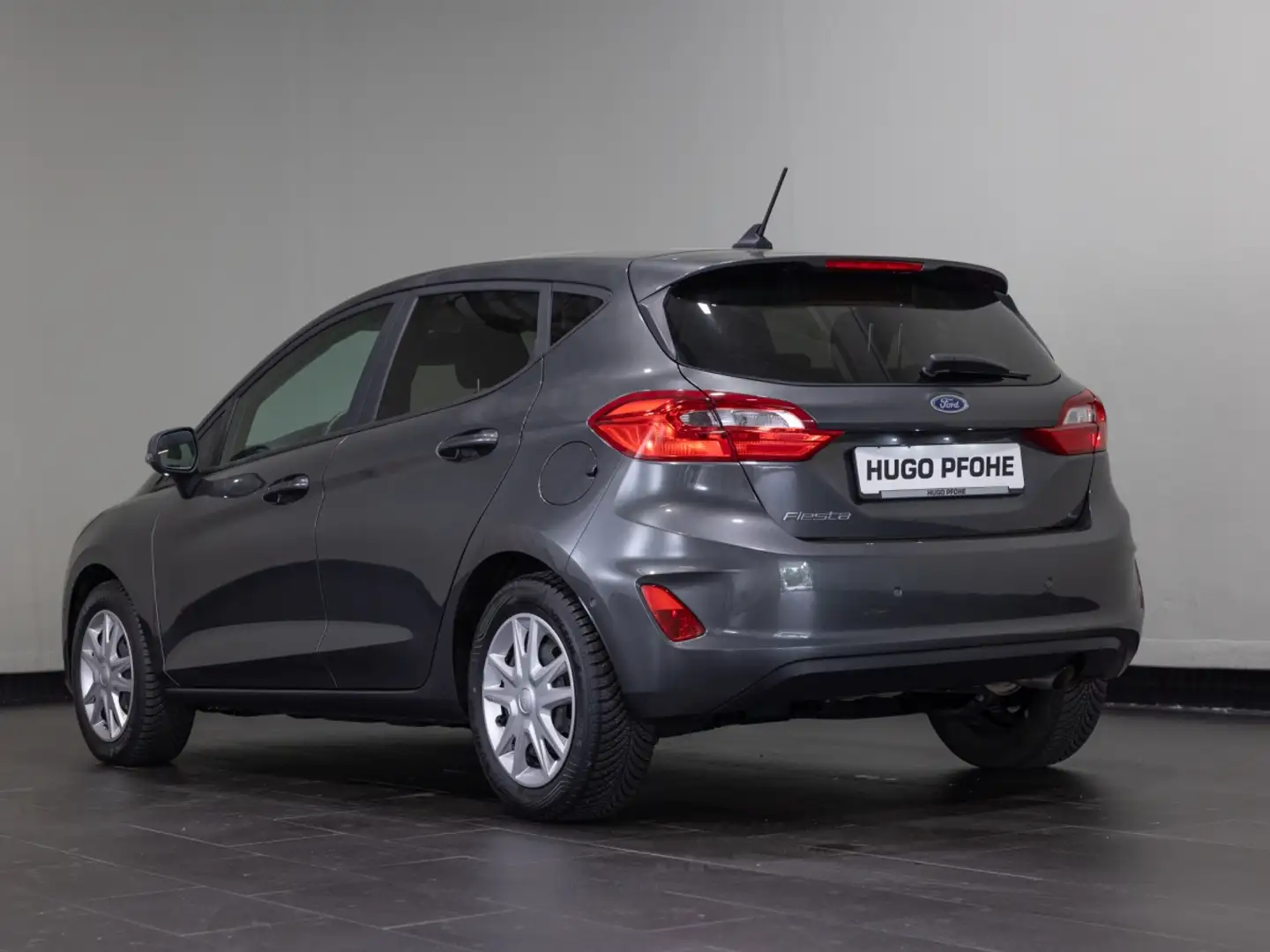 Ford Fiesta Cool & Connect 1.1 55KW GJR PDC LED BT SHZ ParkAss Grijs - 2