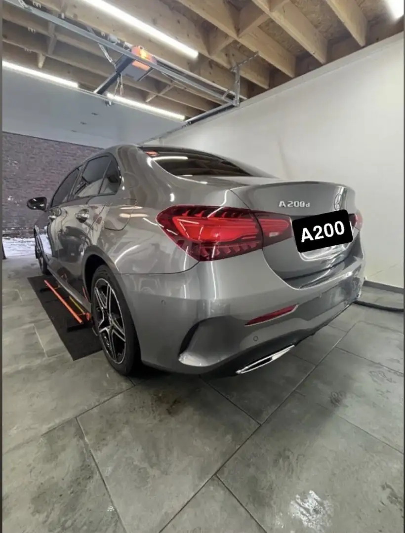 Mercedes-Benz A 200 d AMG Line - 2