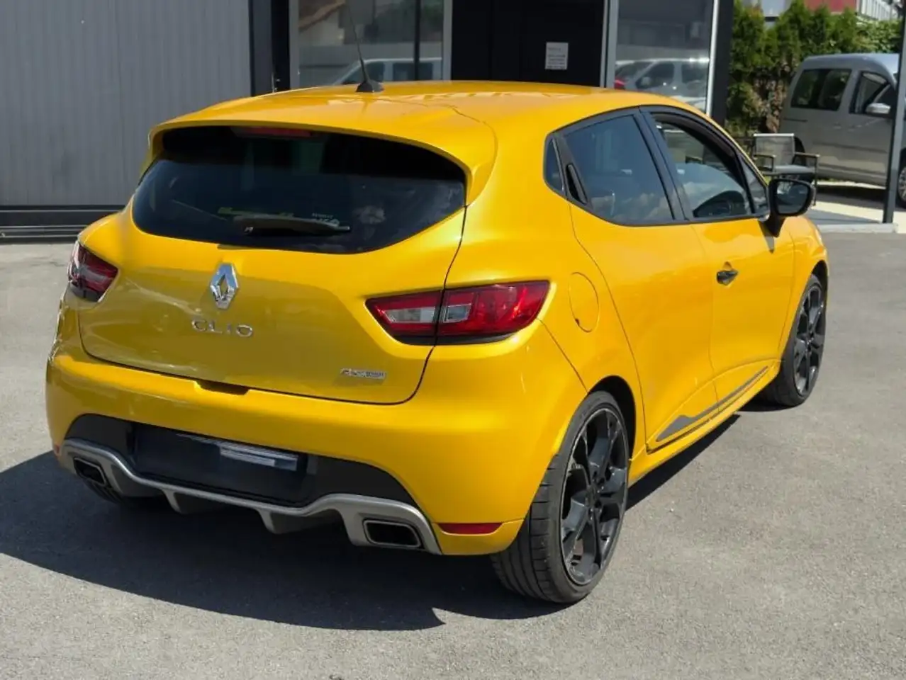 Renault Clio 2.0 16V 140 Initiale Proactive A