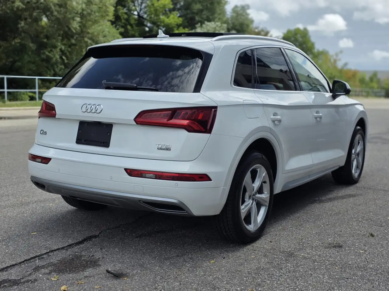 Audi Q5 снимка Audi Q5