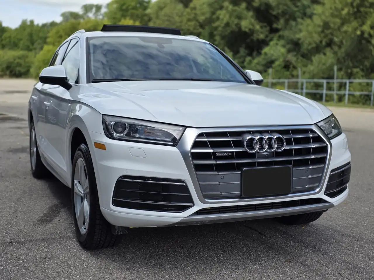 Audi Q5 снимка Audi Q5