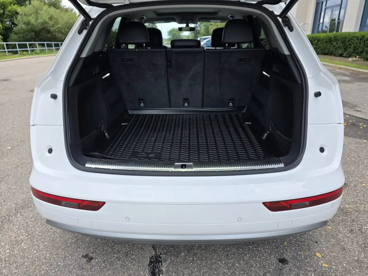 Audi Q5 снимка Audi Q5