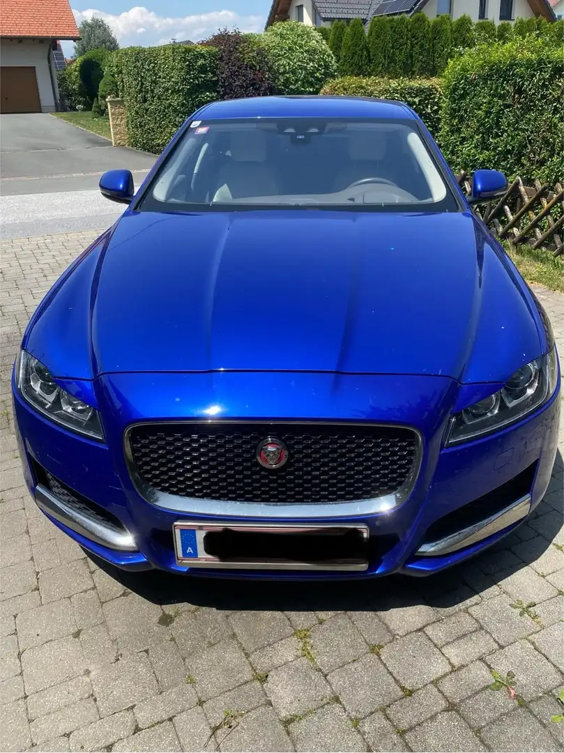 Jaguar XF 20d Portfolio - 2