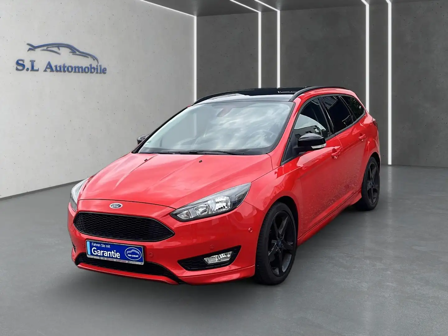 Ford Focus Turnier Sport Wagen Nr 008 Rouge - 1