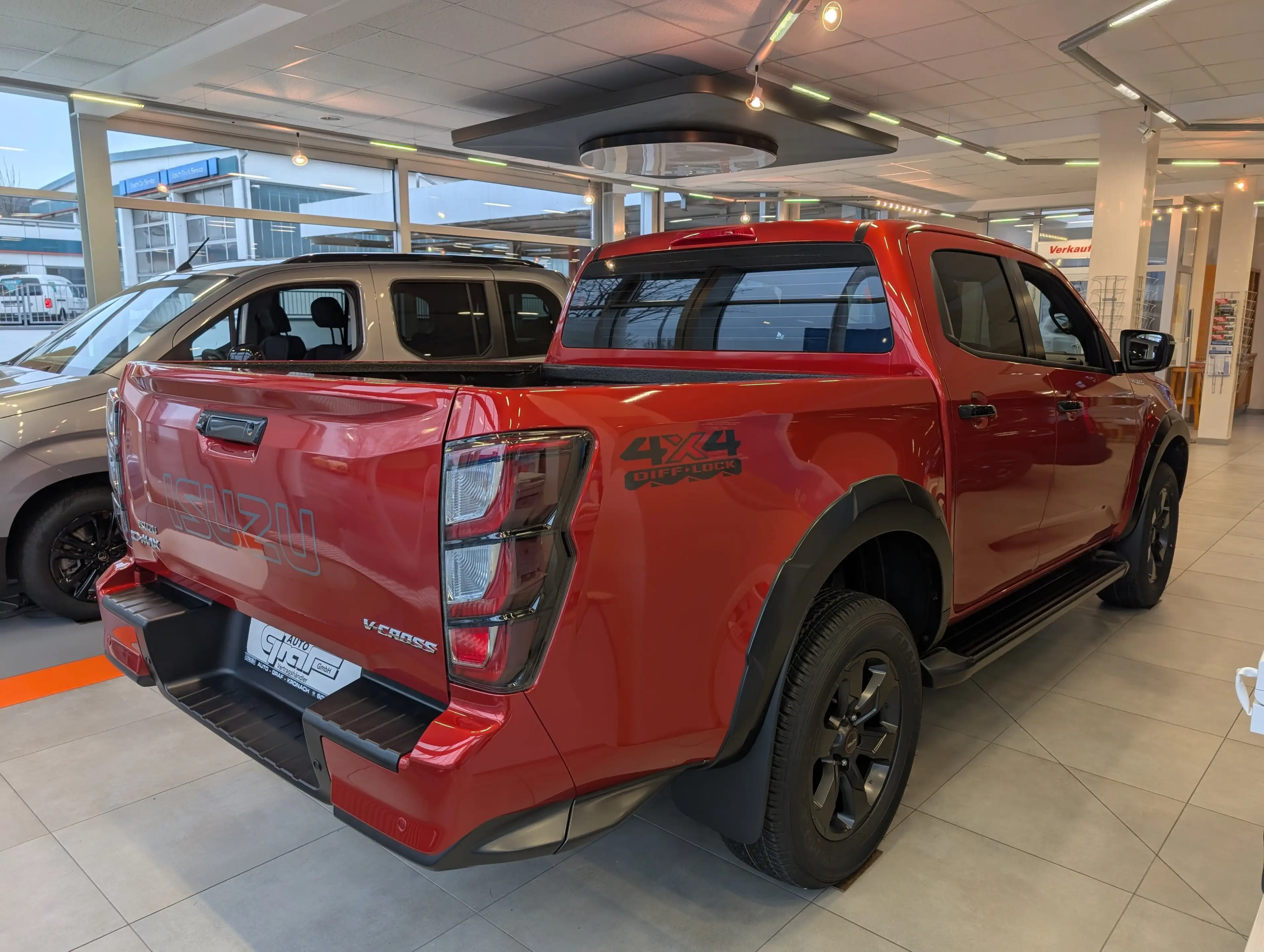 Isuzu D-Max Double Cab 4WD V-CROSS #HANDWERK #JAGD #LANDWIRTSC — photo 4