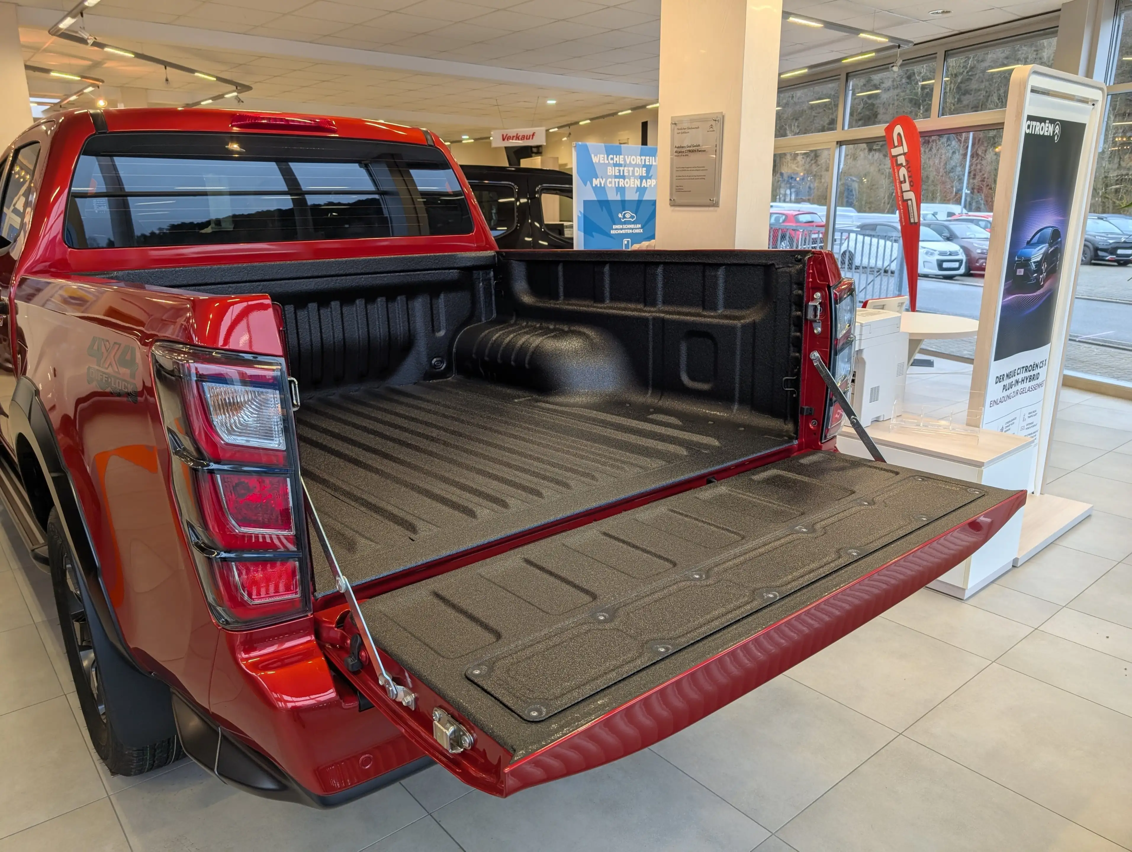 Isuzu D-Max Double Cab 4WD V-CROSS #HANDWERK #JAGD #LANDWIRTSC — photo 6