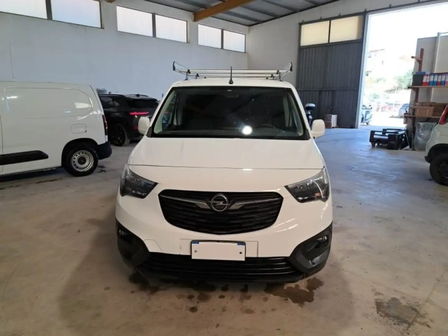 Opel Combo Cargo 1.6 Diesel 75cv S&S PC ALLESTITO OFFICINA Bianco - 2