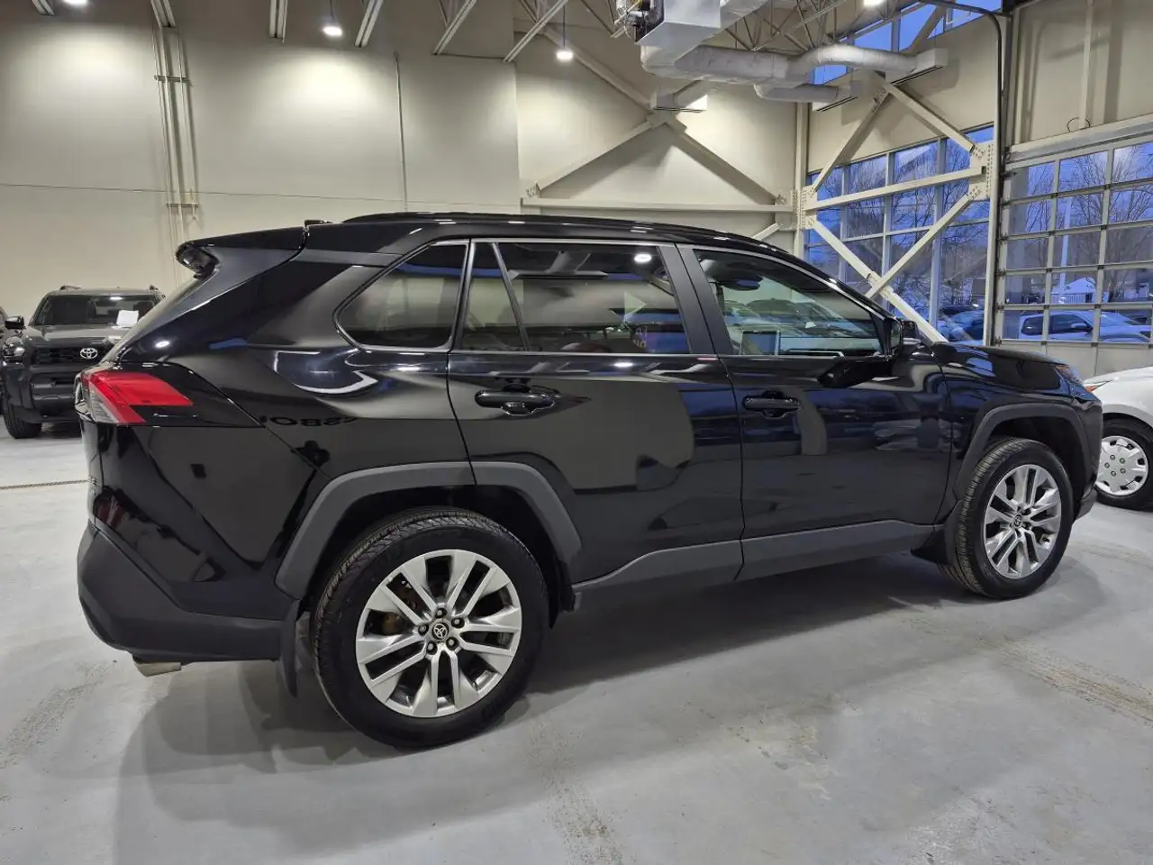 Toyota RAV 4 снимка Toyota RAV 4