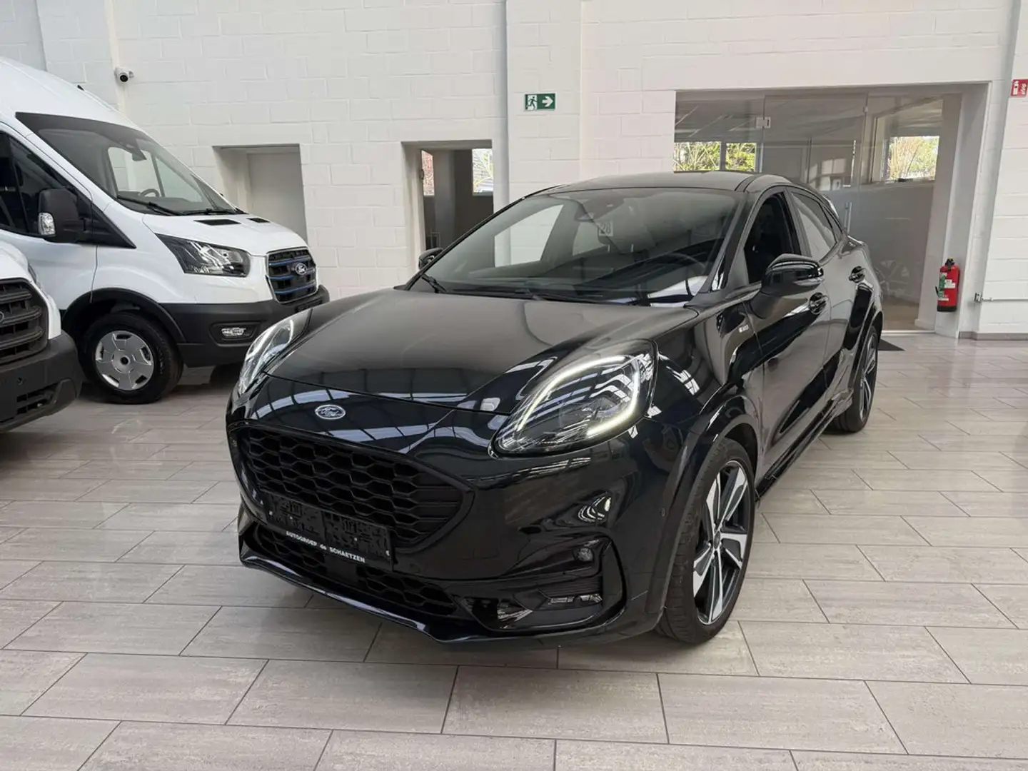 Ford Puma Ecoboost mHEV ST-Line X Schwarz - 1