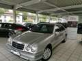 Mercedes-Benz E 200 Lim.-1. Hand-Sitzheizung-AHK-Klima Silber - thumbnail 1