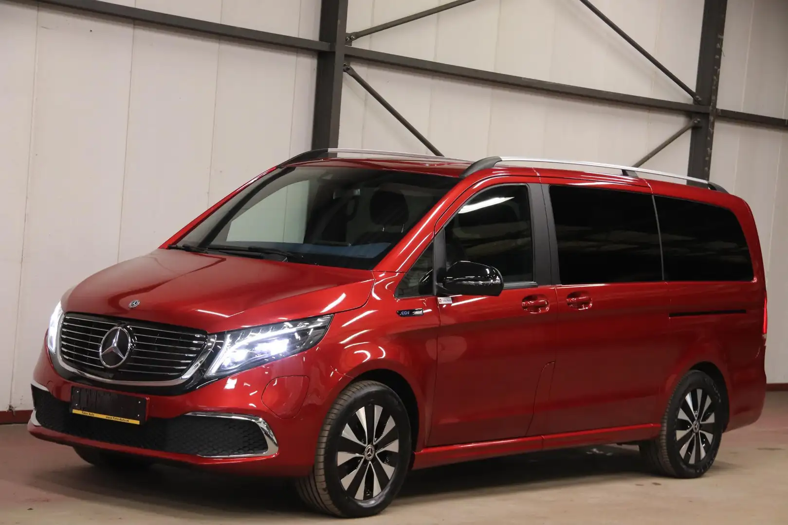 Mercedes-Benz EQV 300 L2 6-persoonuitvoering Kırmızı - 1