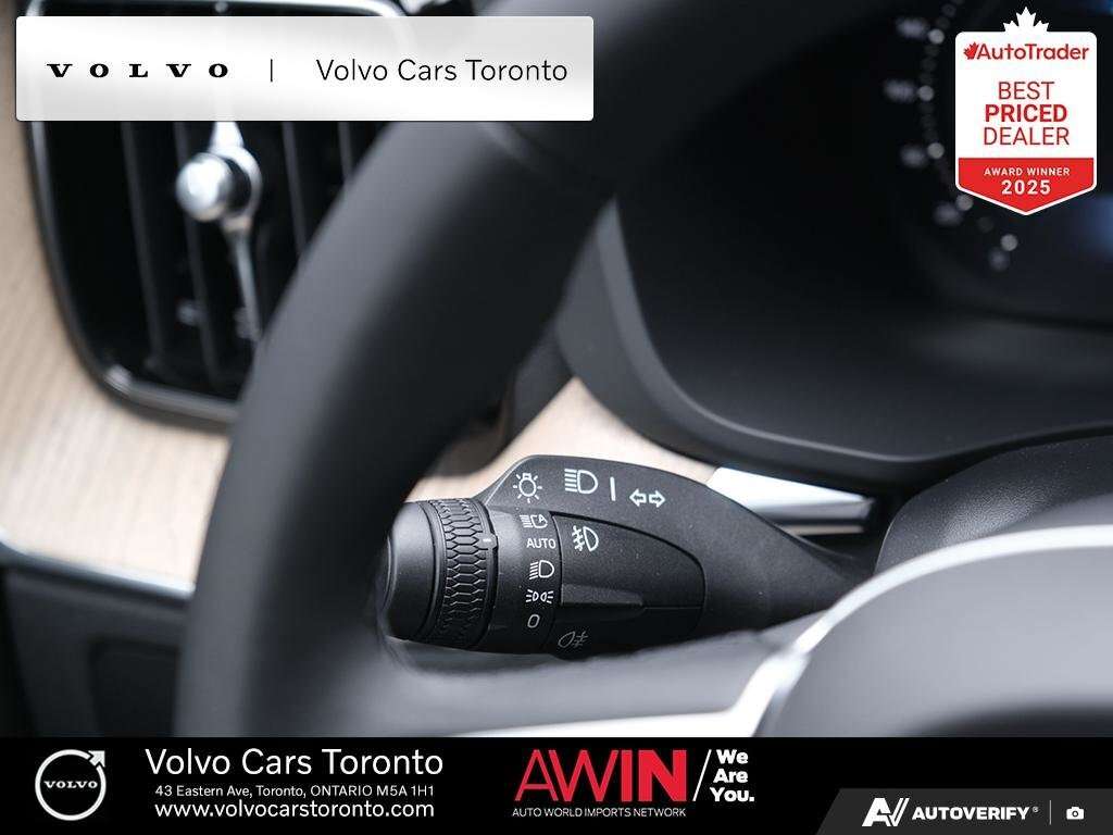 2026 Volvo XC60 T8 AWD Plus Dark Theme thumb 16
