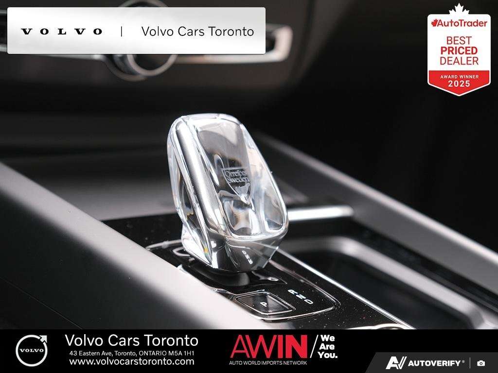 2026 Volvo XC60 T8 AWD Plus Dark Theme thumb 23