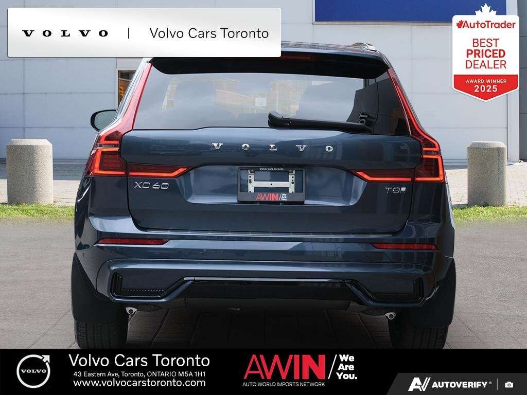 2026 Volvo XC60 T8 AWD Plus Dark Theme alt 5