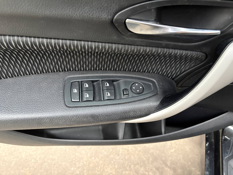 BMW 114 114i / SERVICARS WAREMME / RADAR / NAVI / CLIM / GARANTIE 12 MOIS — photo 9