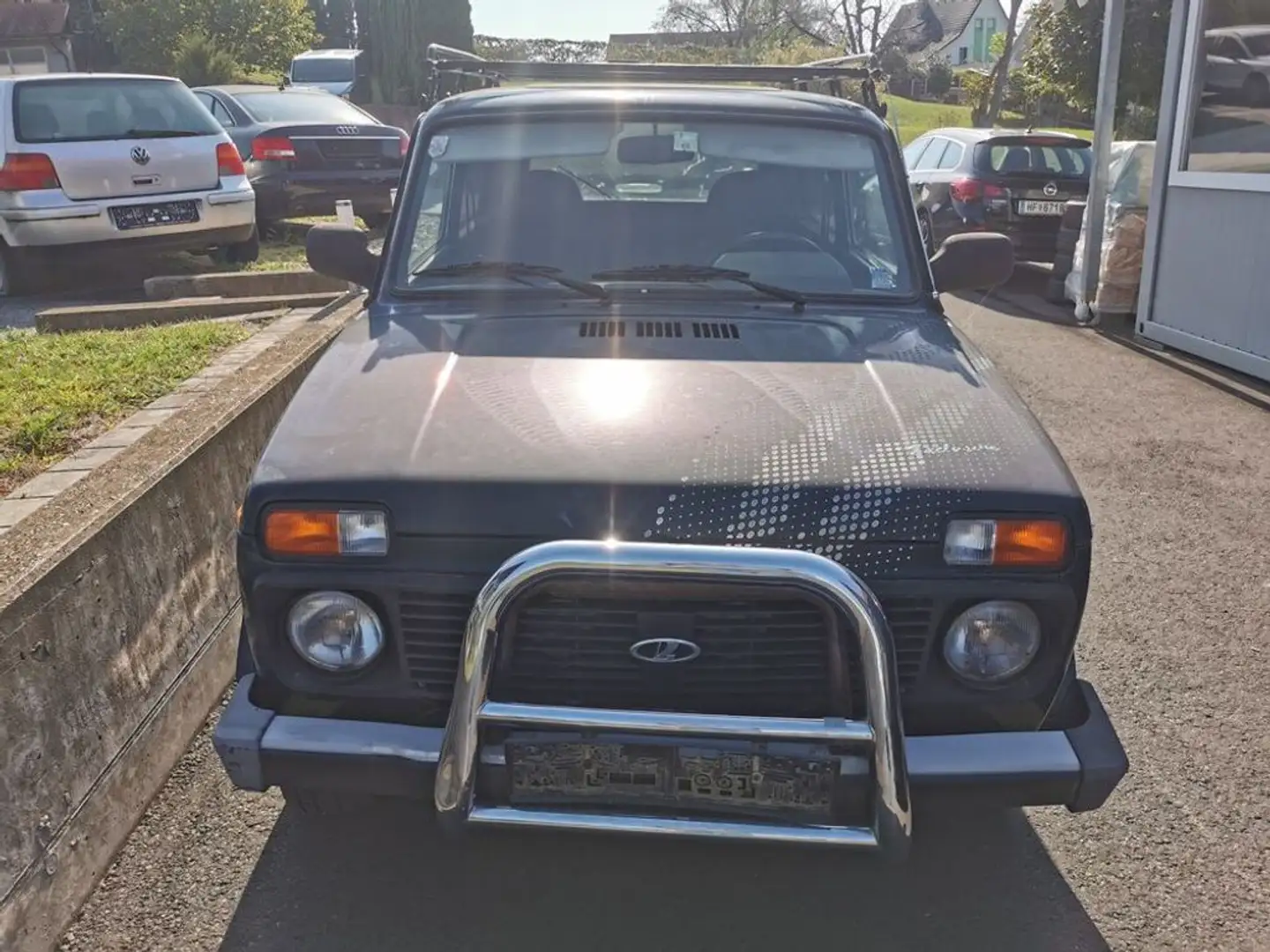 Lada Taiga Lada 4x4 1,7 Zwart - 1