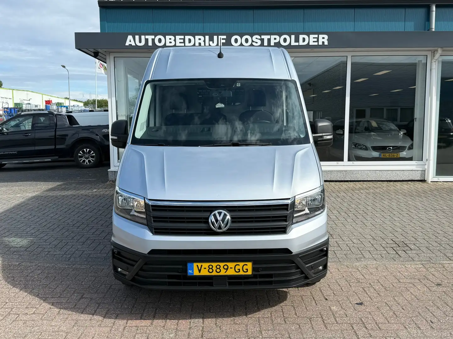 Volkswagen Crafter 35 2.0 TDI L3H3 Highline Zilver - 2