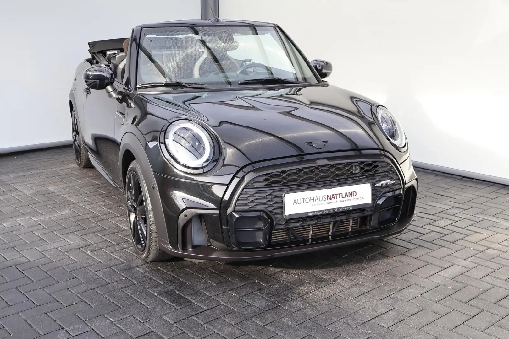 MINI Cooper Cabrio JCW Trim RFK LED VC NAVI Schwarz - 2