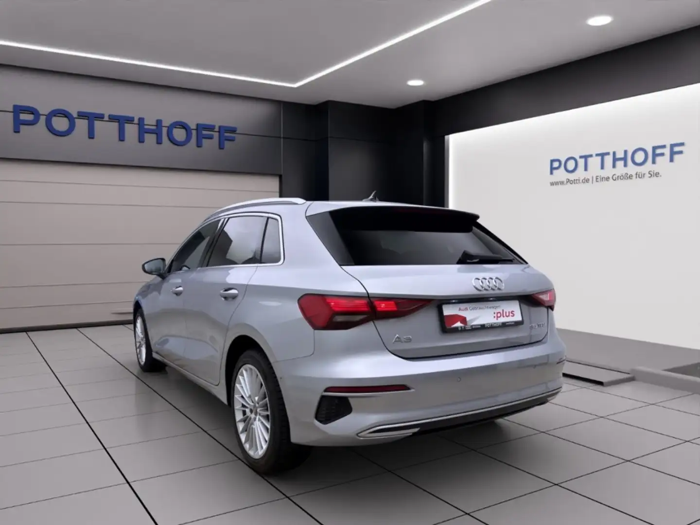 Audi A3 Sportback 35 TFSI ADVANCED SOUND KLIMA AHK LM17 Zilver - 2
