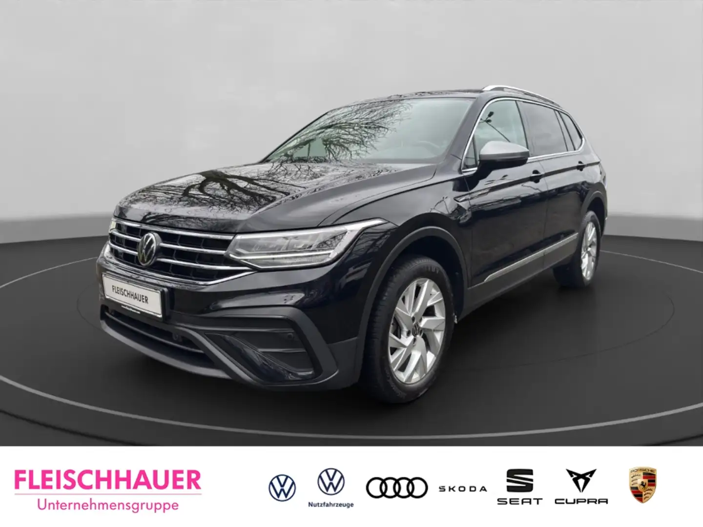 Volkswagen Tiguan Allspace 2.0 TDI DSG 7-Sitzer AHK Navi Digitales Cockpit LE Schwarz - 1