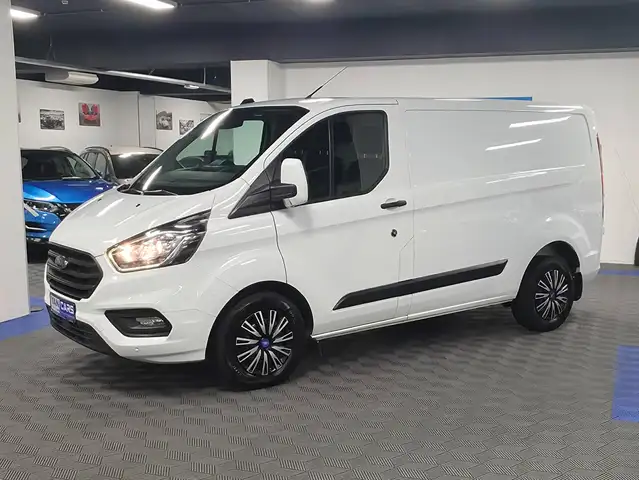 Ford Transit Custom 280S 2.0 EcoBlue 130 ch Automatique · Isolé · Climatisé · Distribution faite · Ex-leasing